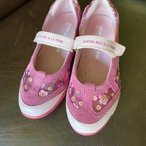 AGATHA Ruiz De La PRADA Suede Mary Janes 35